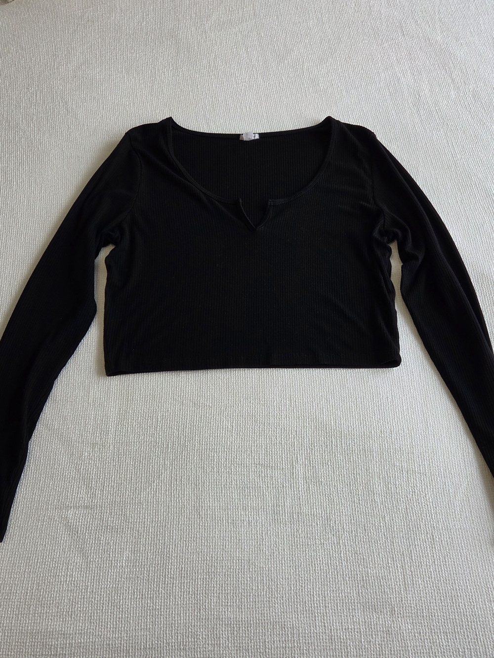 Black Ribbed Long-Sleeve Crop Top